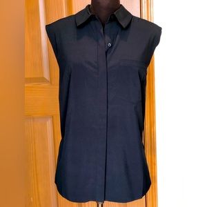 NWOT ATHLETA sS blk sleeveless shirt Hidden button placket Stretch polyester